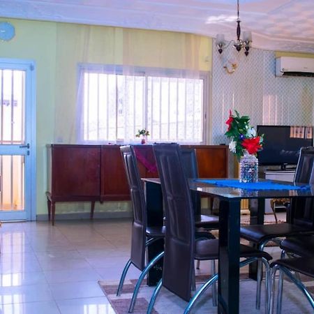 Appartement Meuble 2 Chambres Montee Jouvence Yaoundé Eksteriør bilde