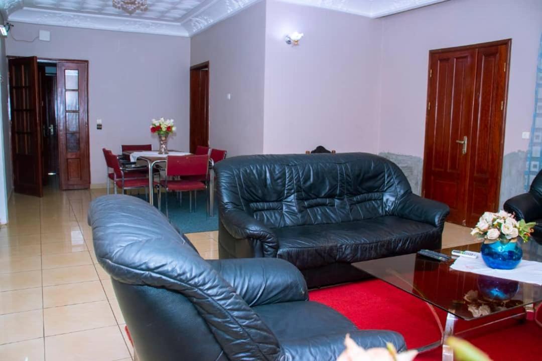 Appartement Meuble 2 Chambres Montee Jouvence Yaoundé Eksteriør bilde