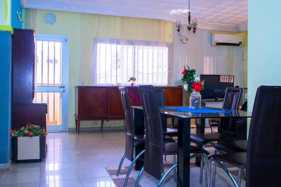 Appartement Meuble 2 Chambres Montee Jouvence Yaoundé Eksteriør bilde